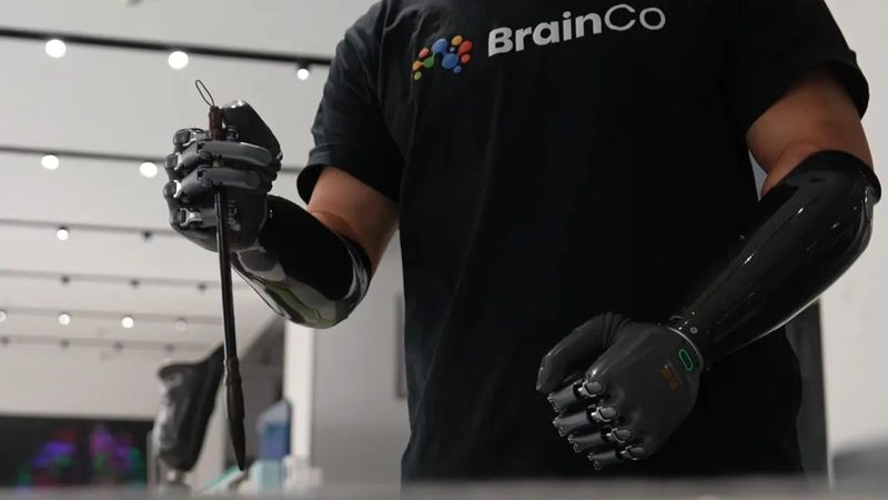 工业互联网平台：连接工业智能的桥梁
